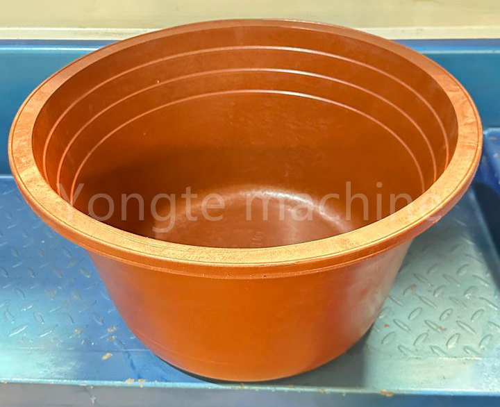 யோங்டே பிளாஸ்டிக் மறுசுழற்சி கருவி ஆப்பிரிக்கா வாடிக்கையாளருக்கு அனுப்பப்பட்டது