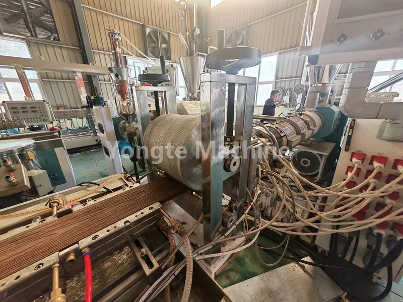WPC Extruder உற்பத்தி சிக்கல்களுக்கான தீர்வு
